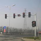 Hot Roll Steel Putaran Tapered Traffic Pole Signal untuk Pedestrian Crossing