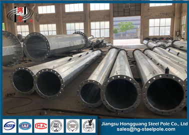 Hot Dip Galvanized Steel Tiang Listrik Flange Terhubung Dengan Bahan ASTM A572